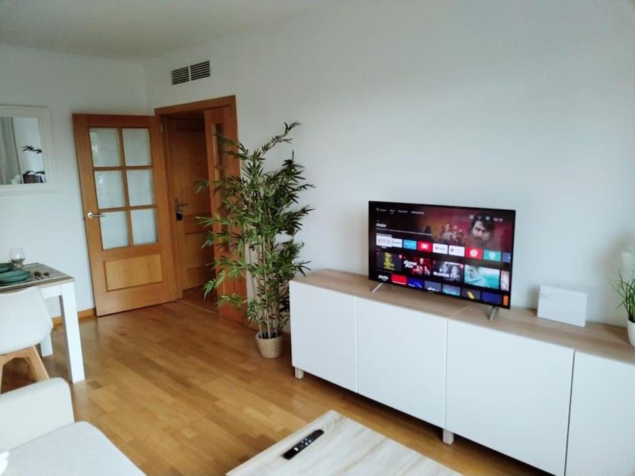 Amplio, Luminoso Y Confortable Cc Apartment Madrid